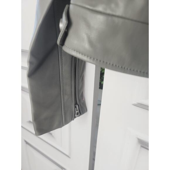 Lucky Brand Vegan Faux Leather Gray Silver Moto Jacket - NWT, Small - Picture 5 of 13